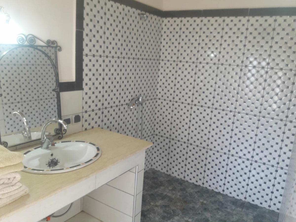 Riad Amodou Tinghir Luaran gambar
